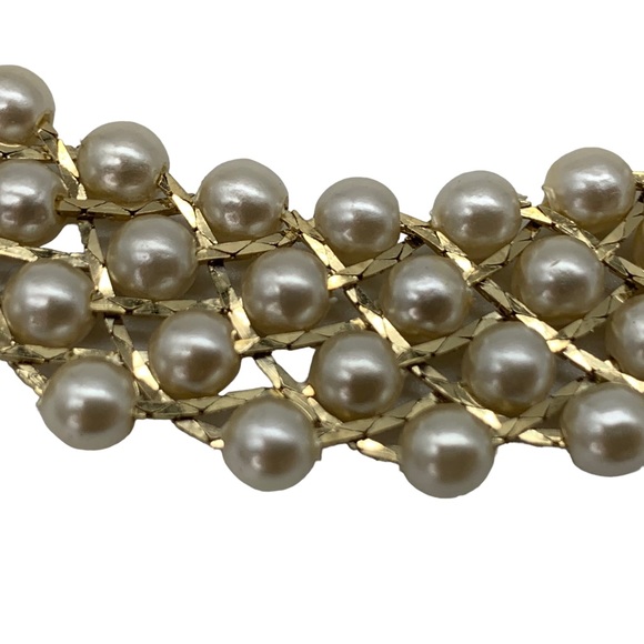 18” Vintage Woven Faux Pearl Necklace - Picture 5 of 8